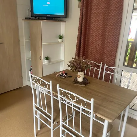 Kamp alanı Mobilhome 6 Personnes 2ch *