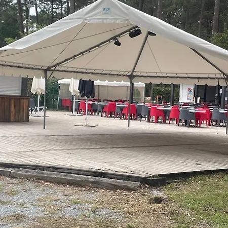 Mobilhome 6 Personnes 2ch Kamp alanı